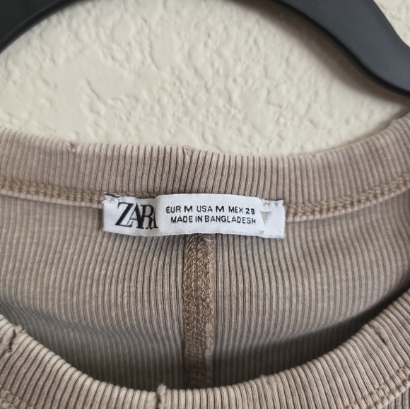 Zara Beige Ribbed Top - Picture 2 of 2